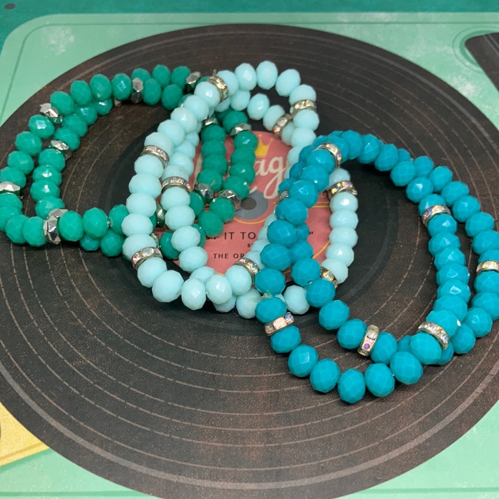 Beaded bracelet sets - various colors